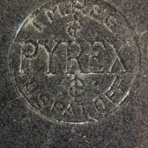 Vintage Pyrex Insignia Mark - Glassware Logo Detail